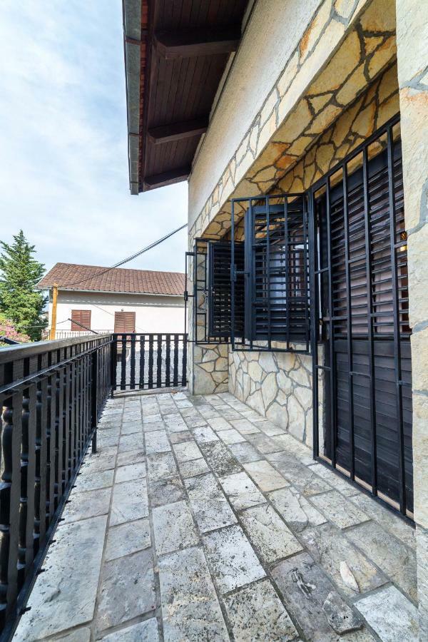 Apartments The Heart Of Croatia Pirovac Esterno foto